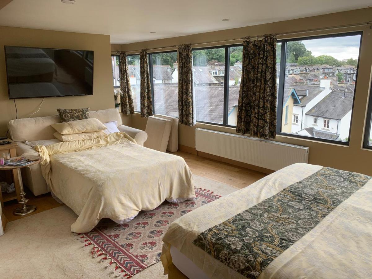 The Penthouse Bowness Luxury Loft Jacuzzi Bath & Complimentary Lakeview Spa Membership ภายนอก รูปภาพ